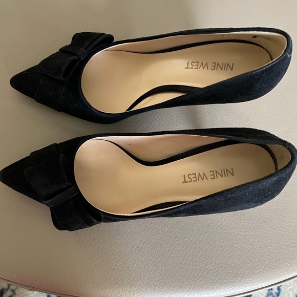 Nine West black suede heels, size 5 - Picture 4 of 4